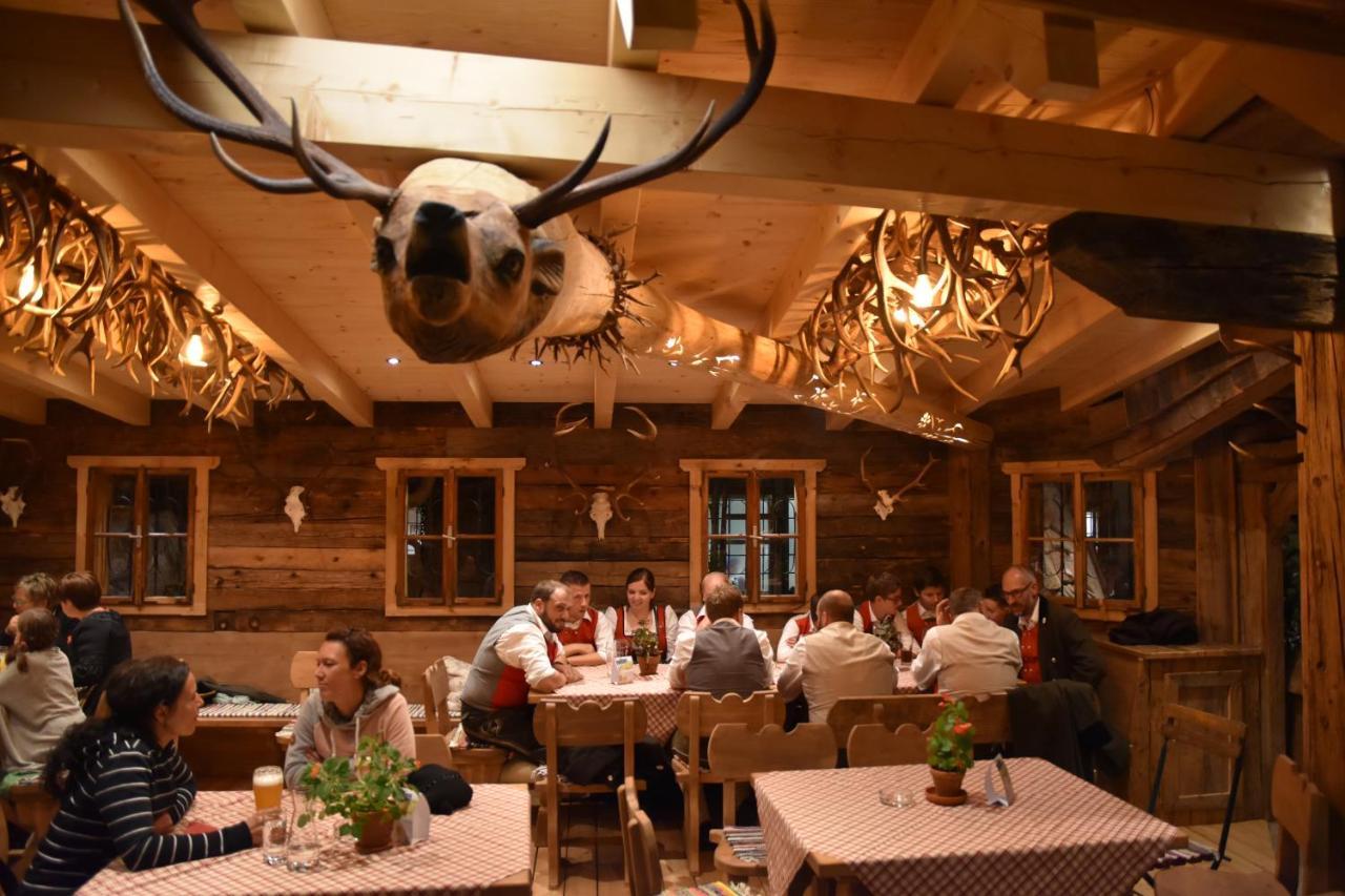 Gasthof Zacherlbraeu Bruck an der Grossglocknerstrasse Exterior photo